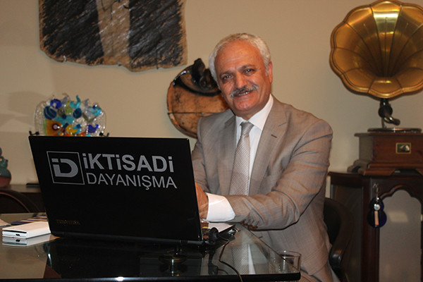 MESLEK� �ALI�MALARA YER VERMEK TARAF TUTMAKSA.... / NUSRET SUMER